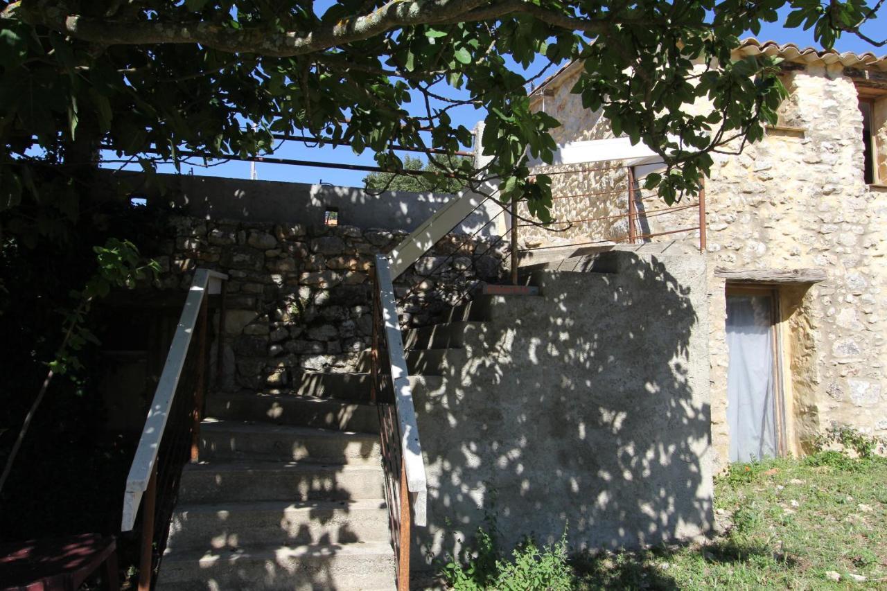 Studio Gard Calme Et Nature Russan Luaran gambar